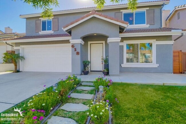 Building Photo - Gorgeous Upgraded 4Bdm 2.5Ba Home in Chula Vista Cul-de-Sac Community!