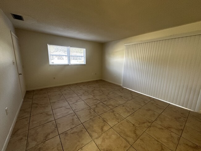 Photo - 3 Spring Loop