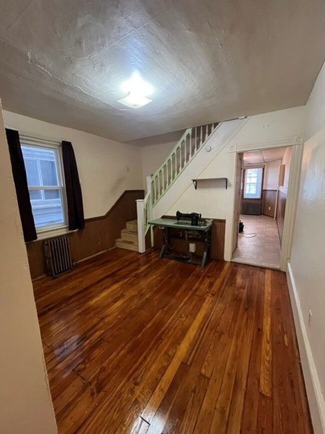 Photo - 124 E Fell St
