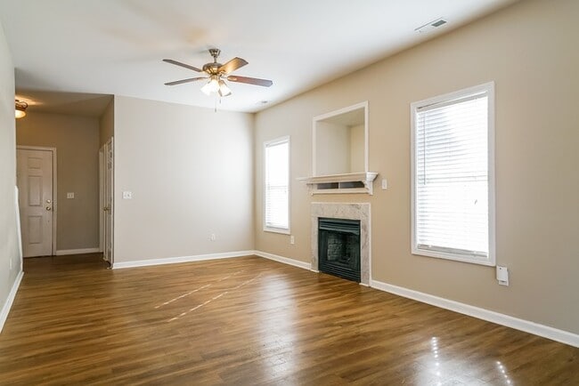 Photo - 1863 Birmingham Dr