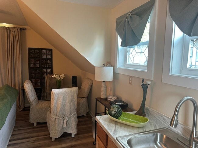 Photo - 1010 Bate Ave Unit Studio