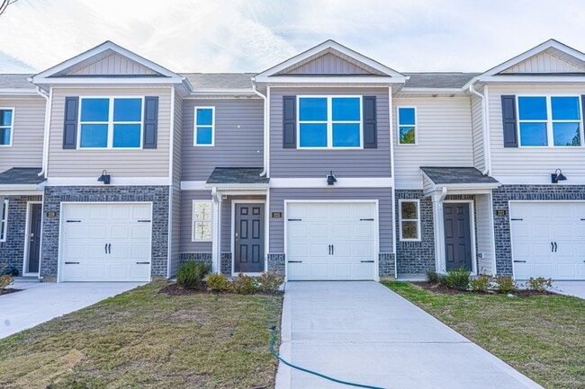 Building Photo - 221 Maddox Drive - 1