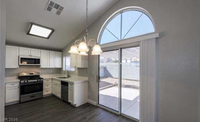 Photo - 1012 Holliston Cir