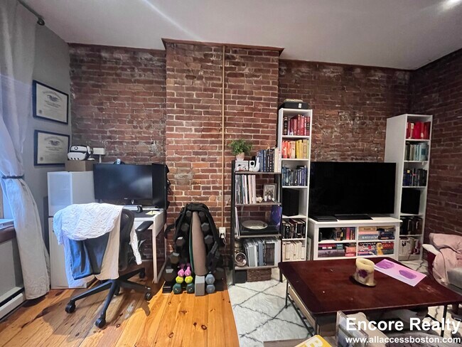 15 Garrison St Unit 6
