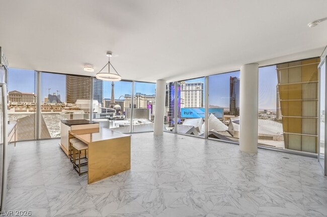 Building Photo - 3726 S Las Vegas Blvd Unit 811
