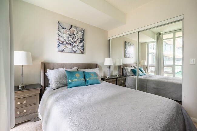 Photo - 250 Fort York Blvd Unit ID1345800P