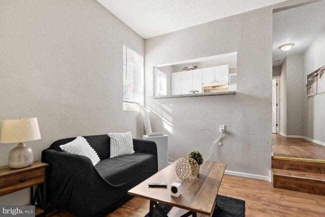 Photo - 400 N Rose St