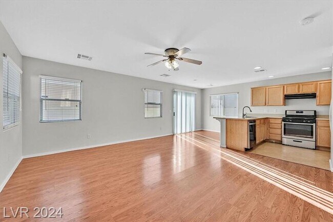 Photo - 3 bedroom, 2 story home in Great Location