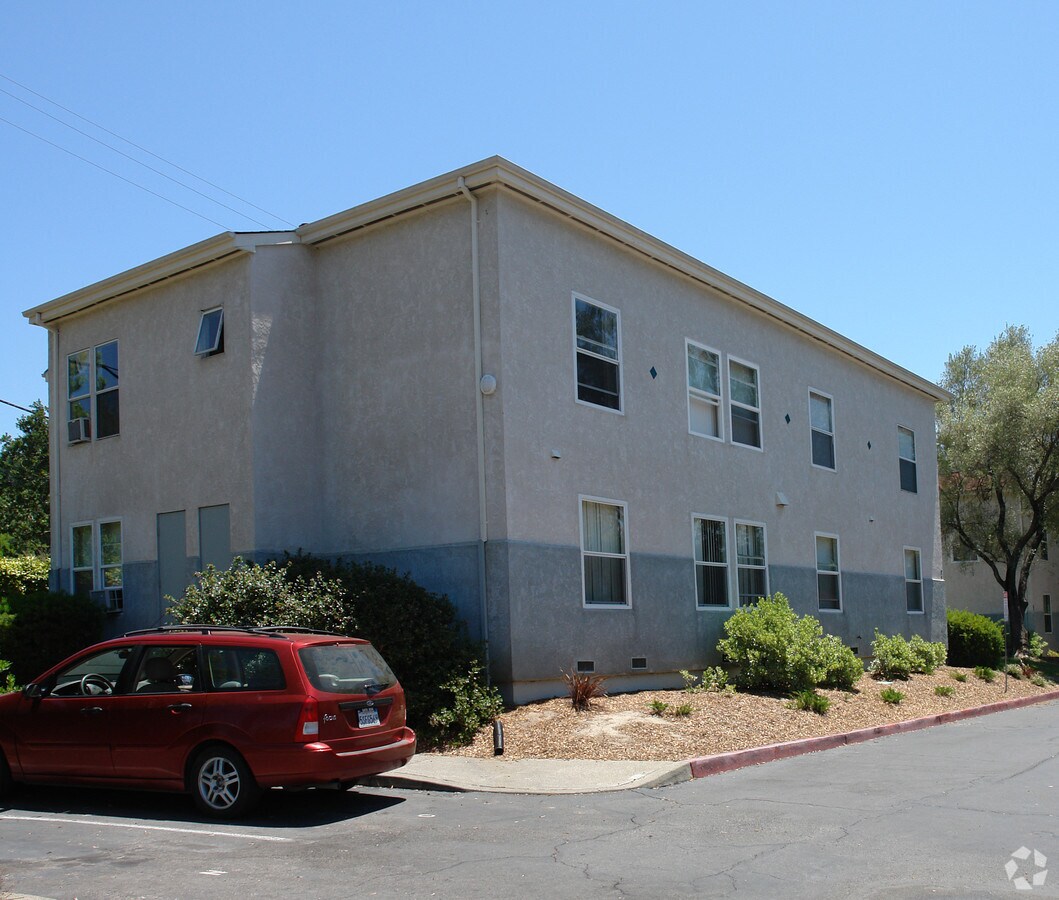 Sonoma Village Apartments - Sonoma Village Apartments
