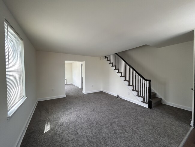 Photo - 702 Shaw Ave House
