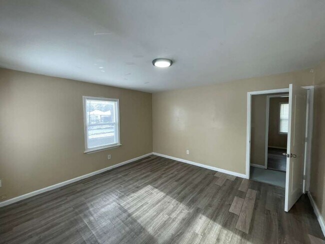 Photo - 19303 Fairport St