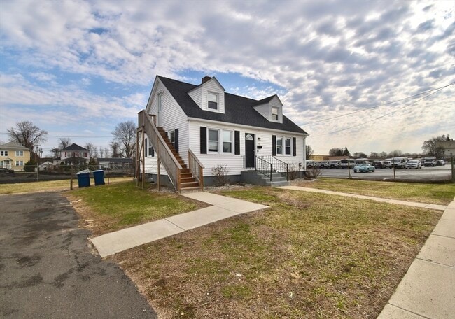 Photo - 153 Bosworth St