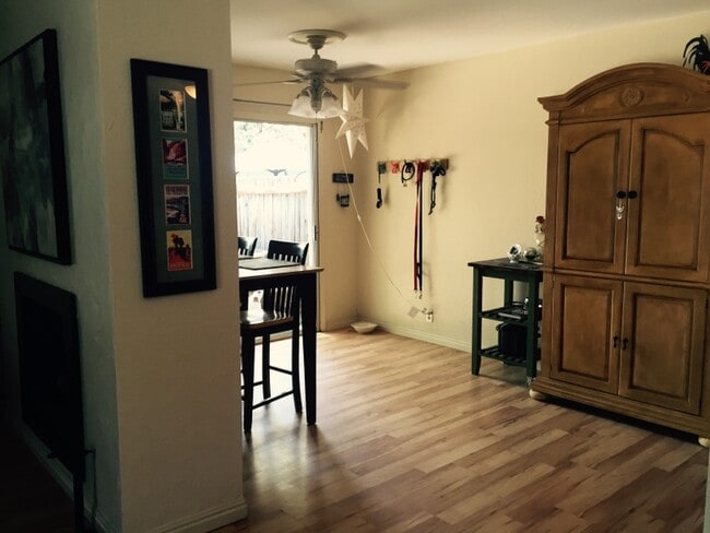 Photo - 932 E Hillview Dr Unidad 1