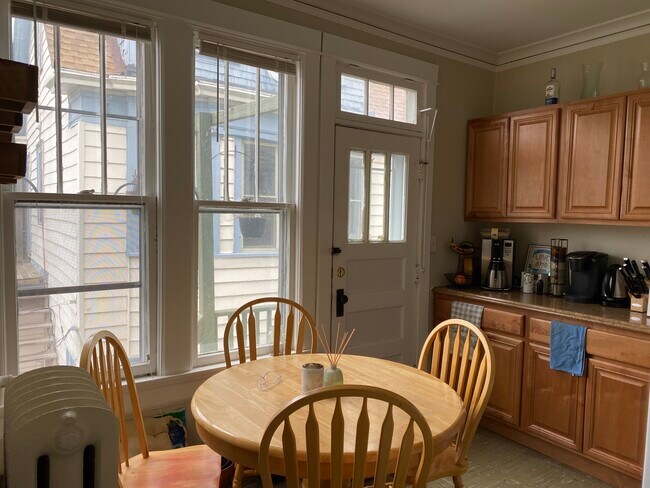 Photo - 3281 N Oakland Ave Unit 2