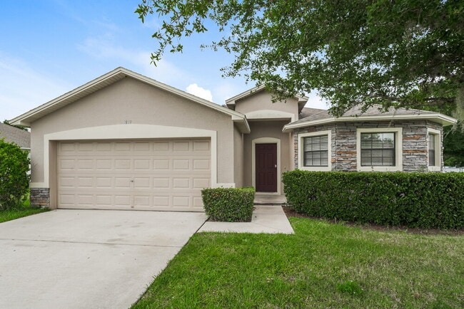 Building Photo - 8179 Woodvine Cir