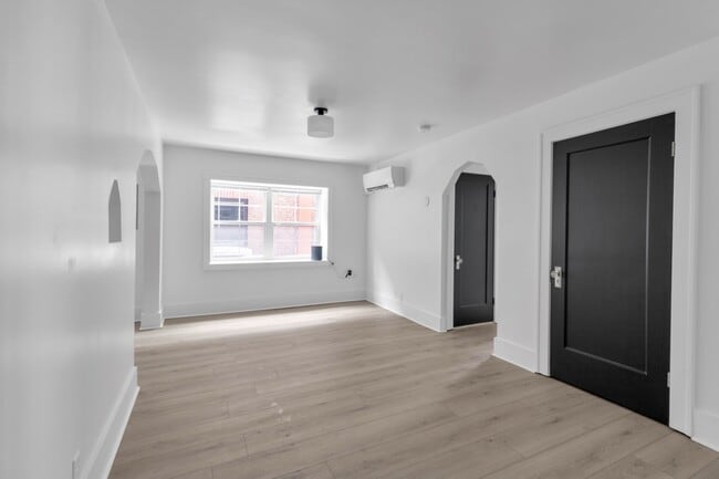 East Morris Avenue Apartments
