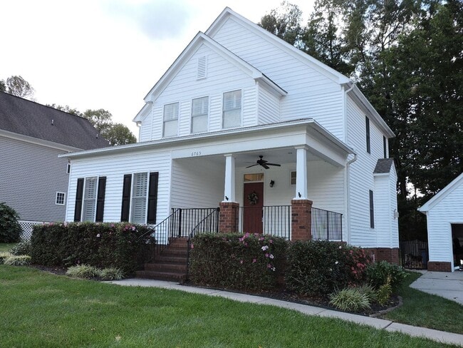 Building Photo - Call Linda 804-642-2106 or linda@vacosold.com