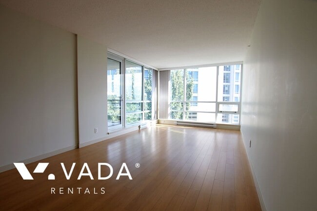 Building Photo - Wall Centre 1 Bedroom Apartment For Rent 7... Unit 703