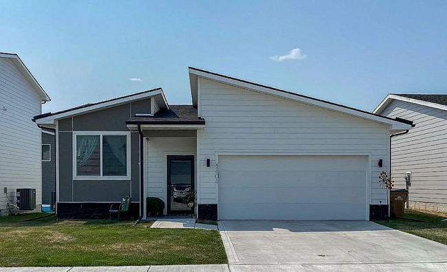 Modern 3-Bedroom Ranch in Grimes – Availab... - Modern 3-Bedroom Ranch in Grimes – Availab... House