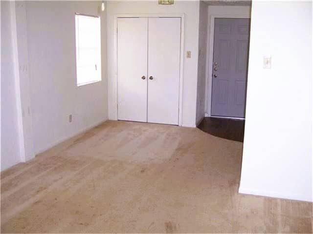 Photo - 1833 Oriole Dr