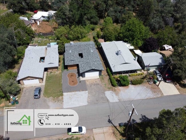 Photo - 1833 Oregon Ave