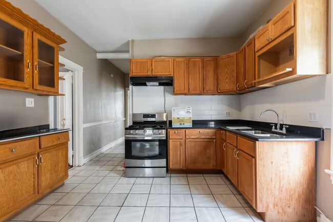 Building Photo - 1914 N Keeler Ave Unit 2 Rental