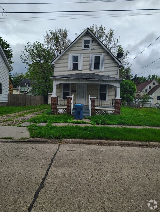 Building Photo - Section 8 Accepted! Rental