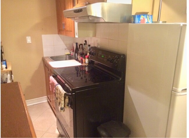 Photo - ALL INCLUSIVE BACHELOR UNIT Unit B