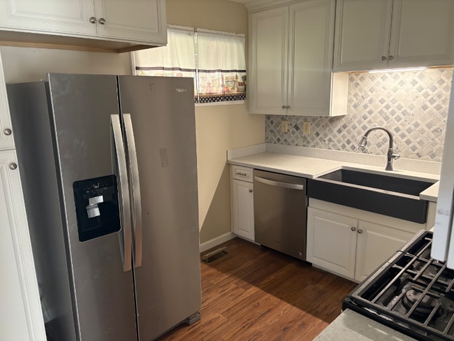 Photo - 214 Sandalwood Dr