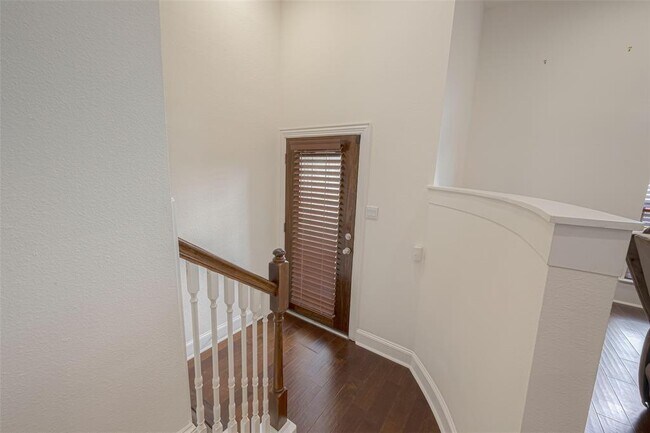 Photo - 1701 Summer St