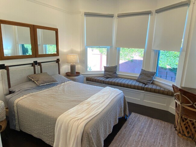 Photo - Exquisite top floor 1BD. Fully furnished a...