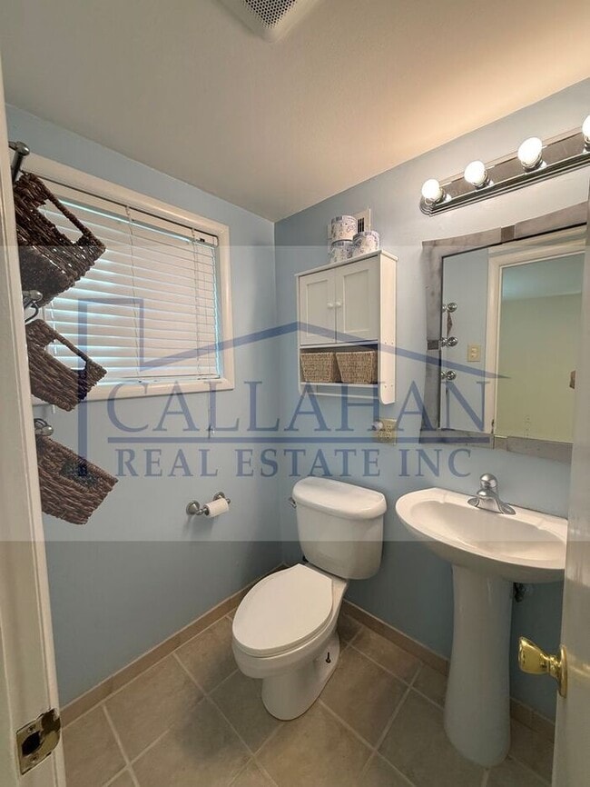 Photo - Lakewood 3 bedroom Home