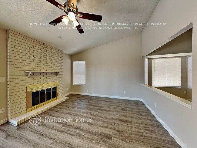 Photo - 9133 W Country Gables Dr