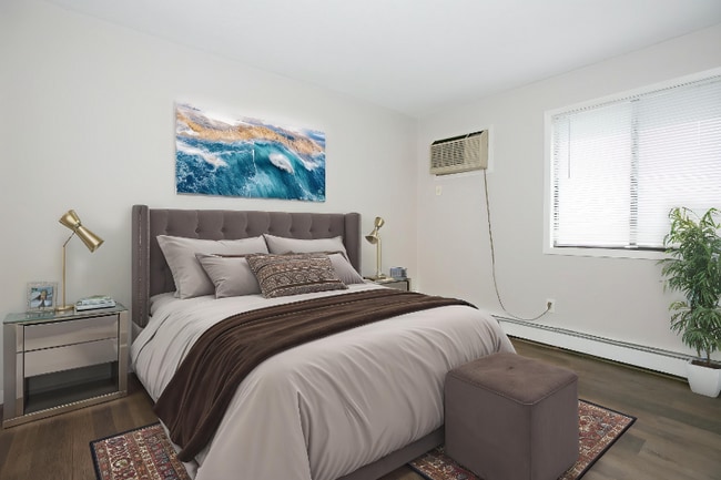 Photo - 7300 72nd Ln N