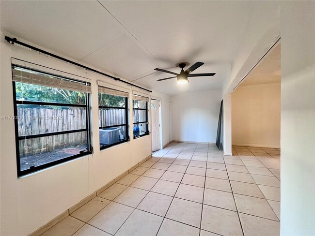 Photo - 3302 Farragut St