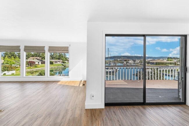 Photo - 2 Bed 2 Bath - View Home - Mariner Cove - Pet Friendly