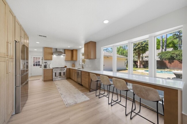 Photo - 5610 Court of Lions St