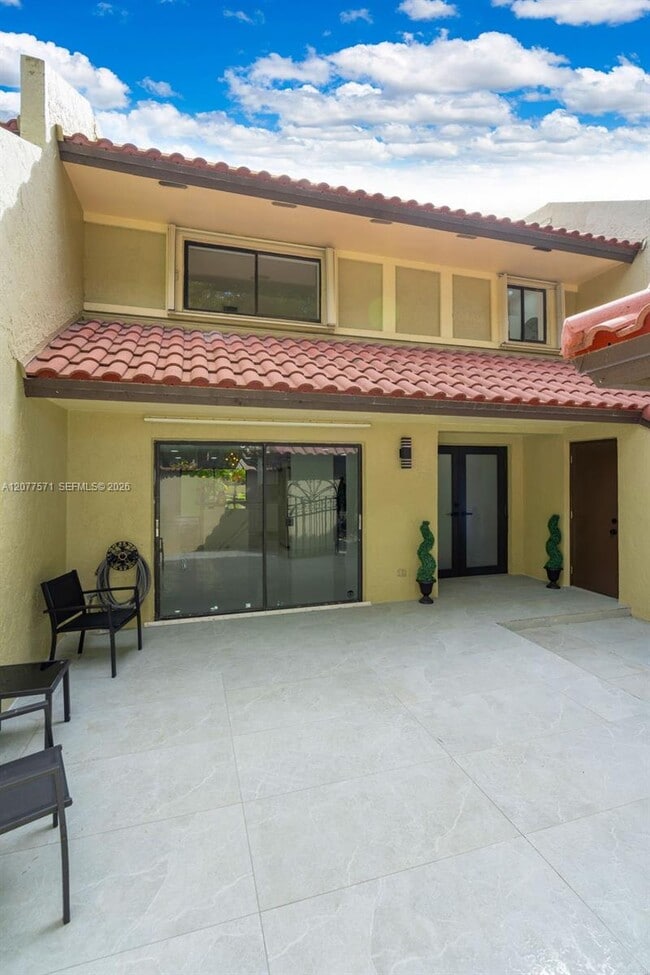 Photo - 3843 Alcantara Ave
