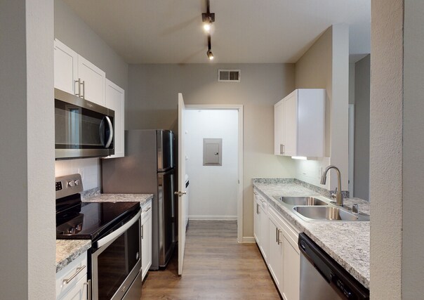 Photo - 5725 Martin Rd Unidad 1770.22