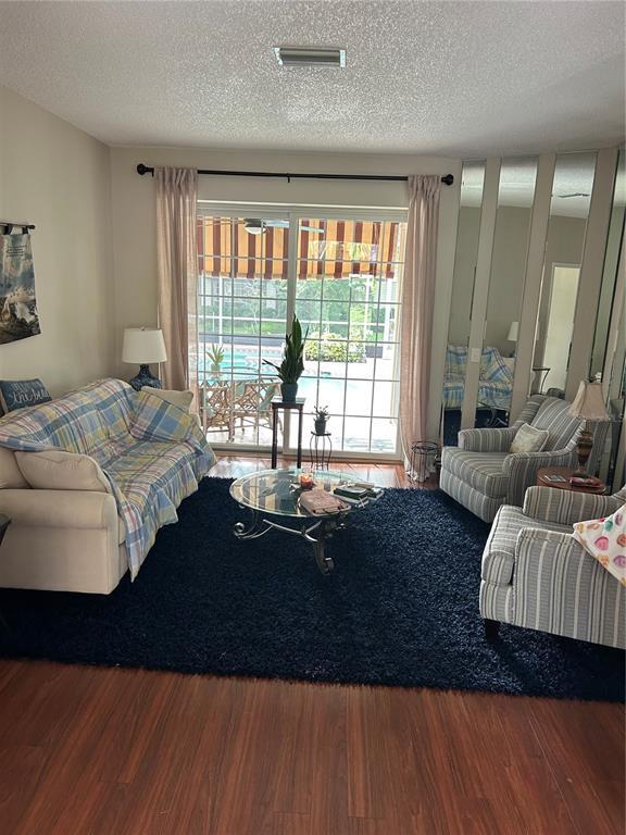 Photo - 2670 Resnik Cir W