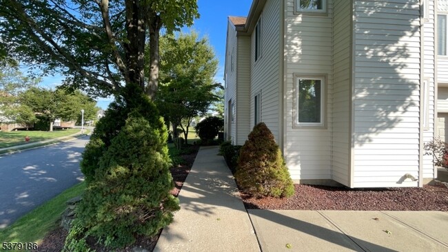 Photo - 12 Independence Ct