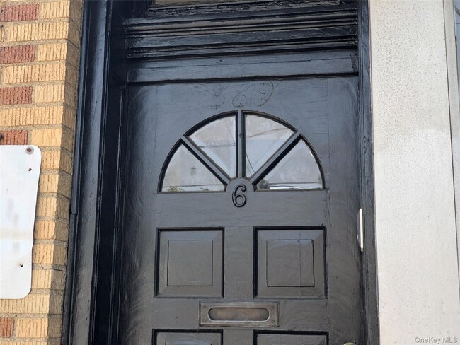 Building Photo - 6 Nassau Blvd