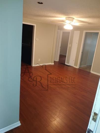 Photo - 462 Fieldcrest Dr