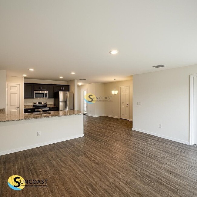 Photo - 1035 Nomad Rd