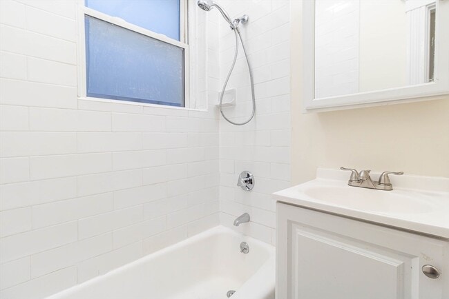 Photo - 25 Mount Hood Rd Unit 2