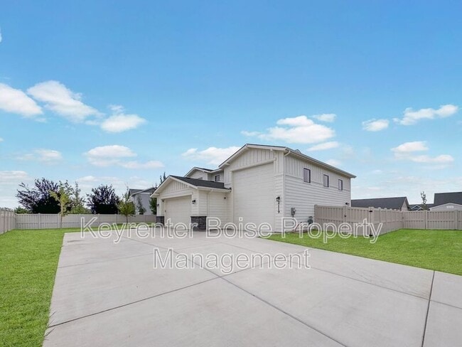 Photo - 2119 Savoy Ct