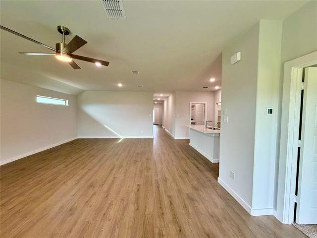 Photo - 2203 Heatwave Ln