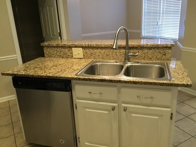 Photo - 4920 Misty River Rd