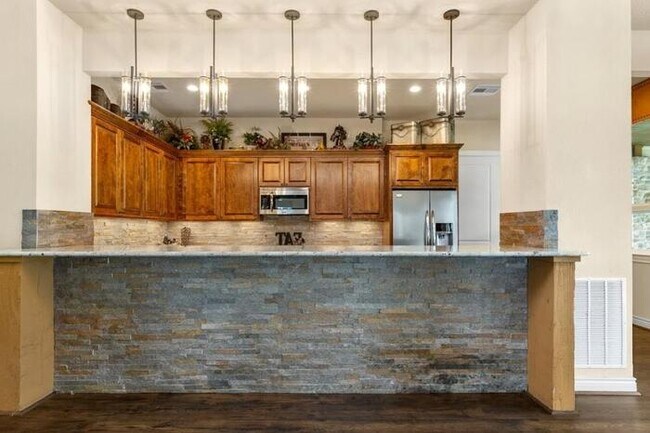 Photo - 9811 Laurel Lake Dr Unit e1