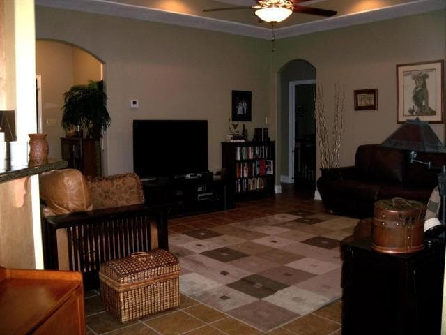 Photo - 411 Delia Dr